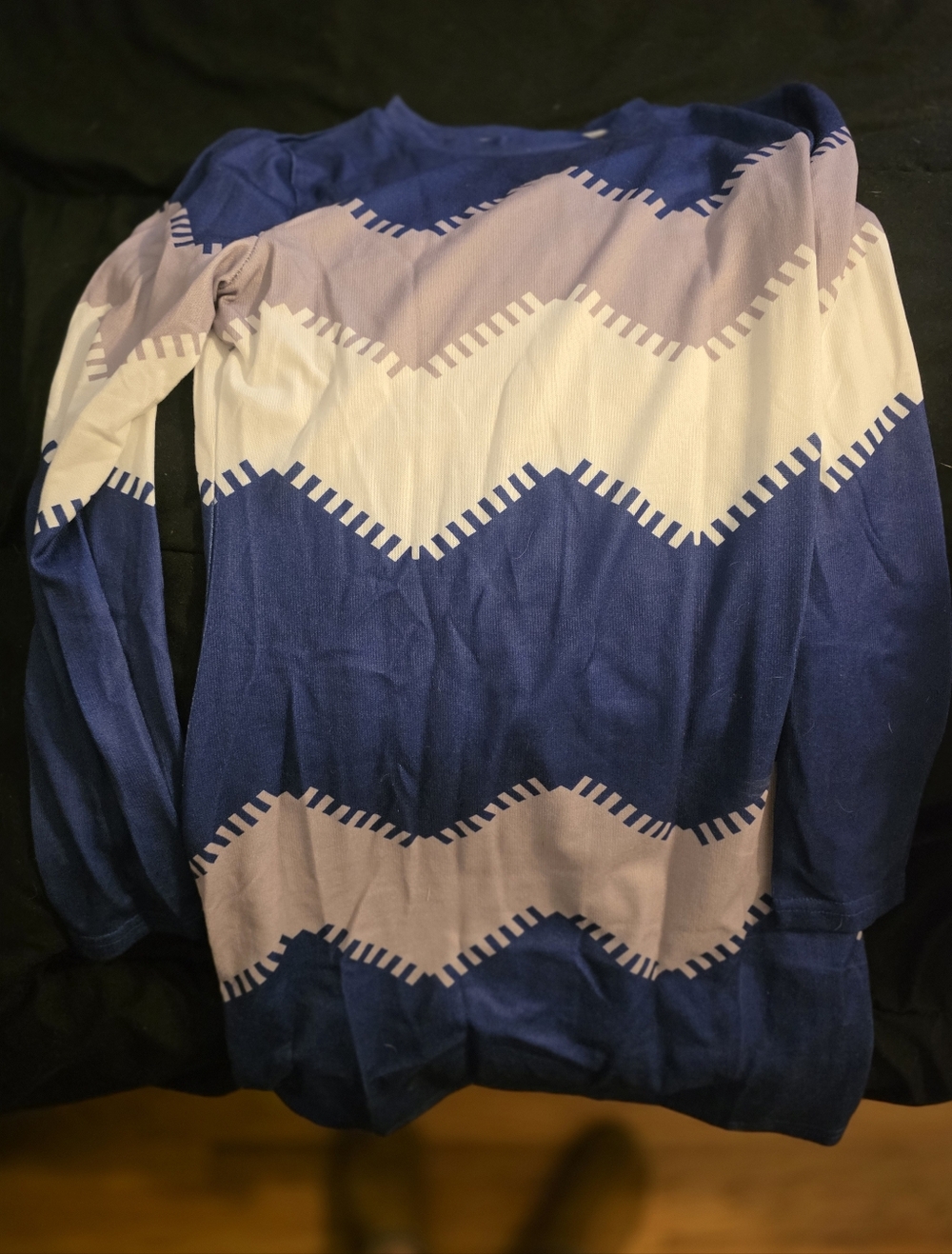 Men's Chevron Pattern Long-Sleeve Sweater - Blue & Cream
